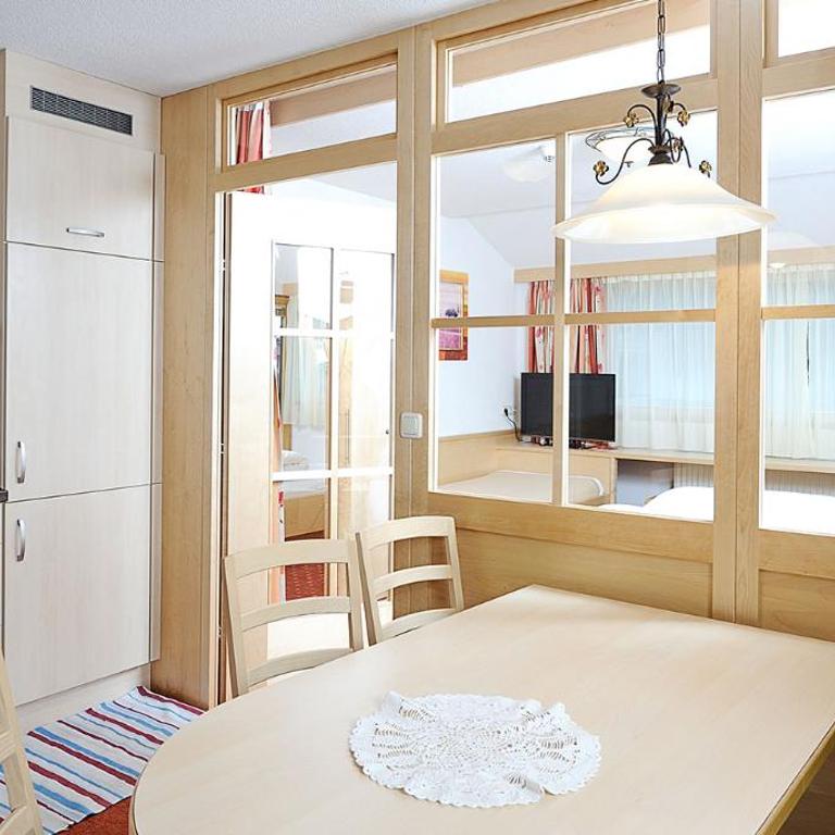 Hotel Kristall B&B - Loft-Apartment mit Balkon - 2