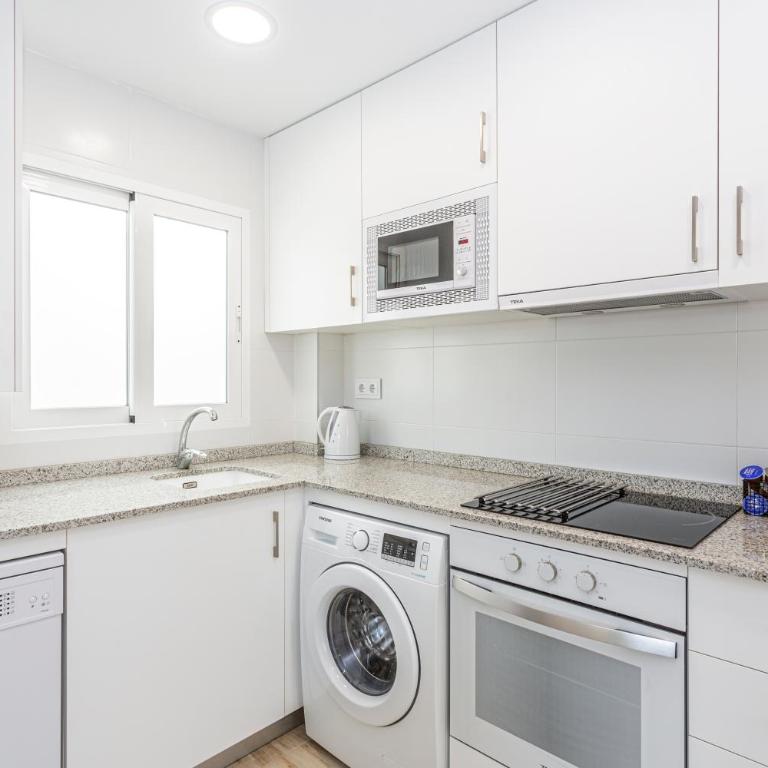 Place De La Mairie - Two-Bedroom Apartment - 20
