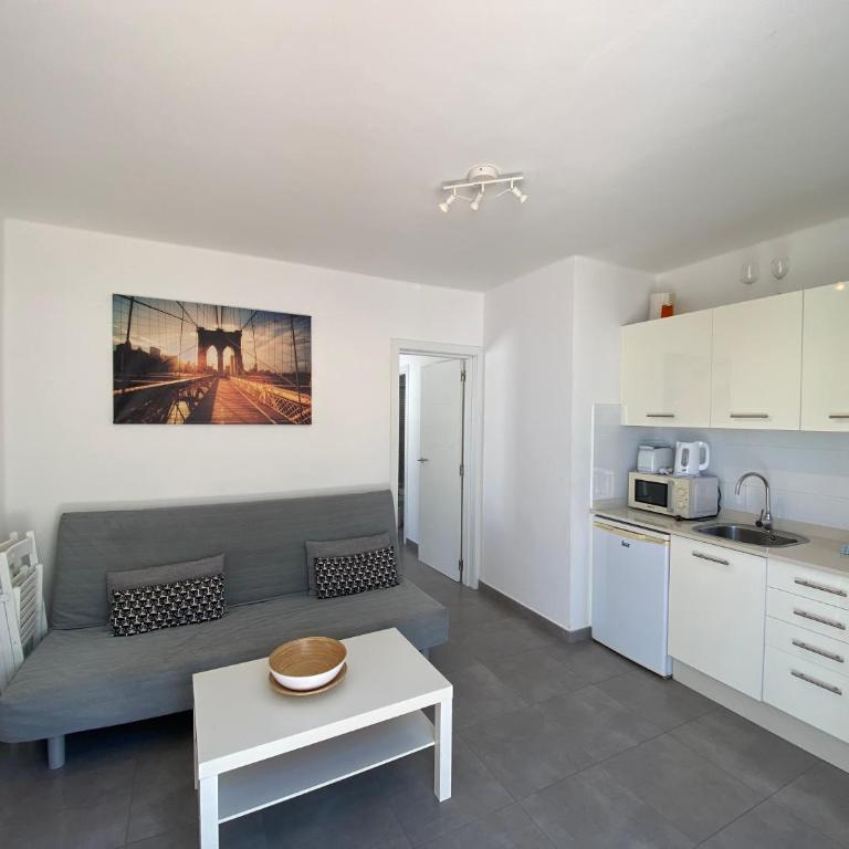 Apartment Lola - One-Bedroom Apartment - 26