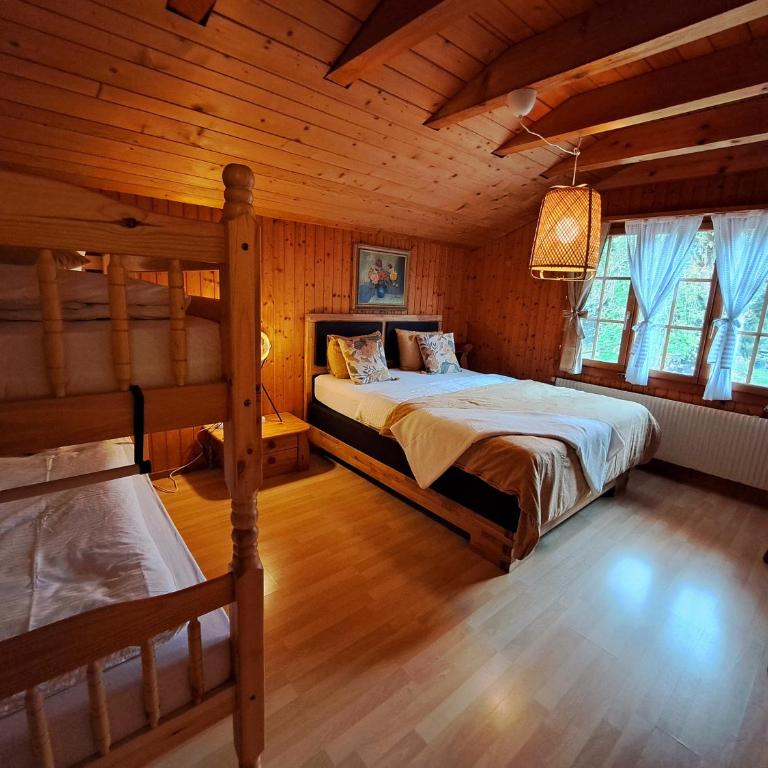 Sawasdee Swiss Chalet Wilderswil - Apartment mit 3 Schlafzimmern - 52