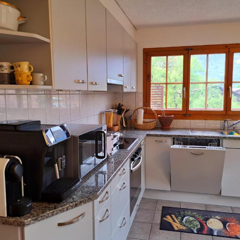 Sawasdee Swiss Chalet Wilderswil - Apartment mit 3 Schlafzimmern - 49