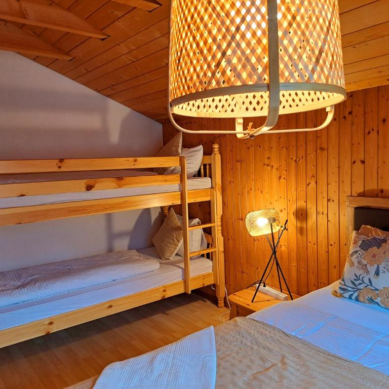Sawasdee Swiss Chalet Wilderswil - Apartment mit 3 Schlafzimmern - 50
