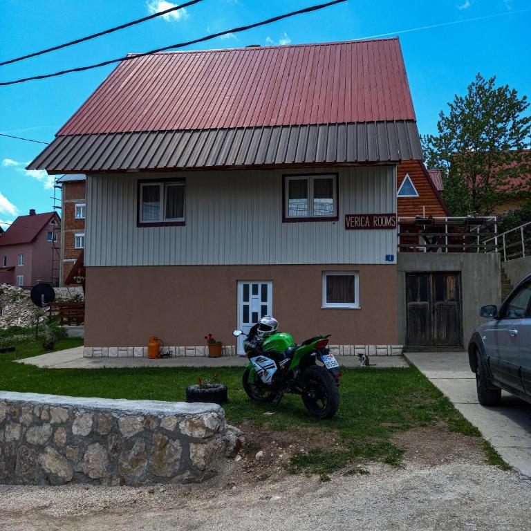 Verica Rooms - Dvokrevetna Soba sa Zasebnim Krevetima i Zajedničkim Kupatilom - 17