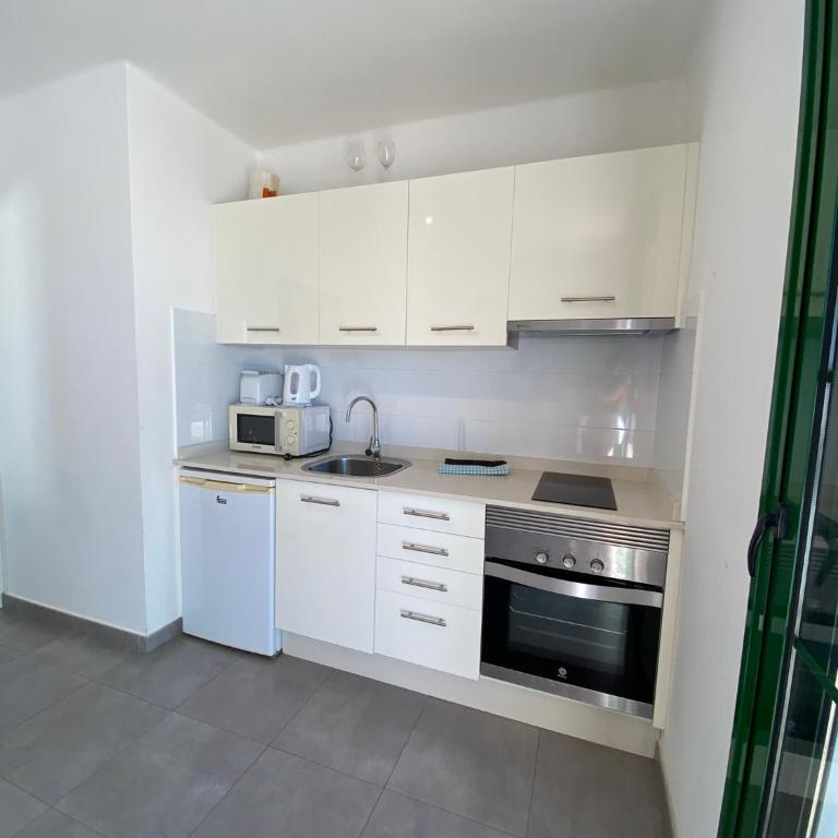 Apartment Lola - One-Bedroom Apartment - 7