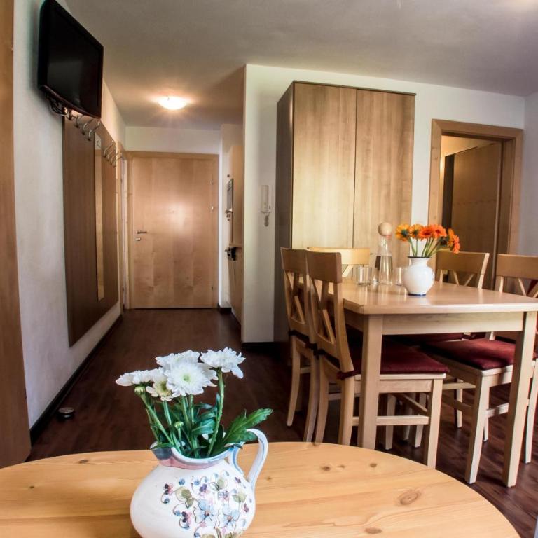 Alpenapart Saphir - Apartment with Balcony - 6
