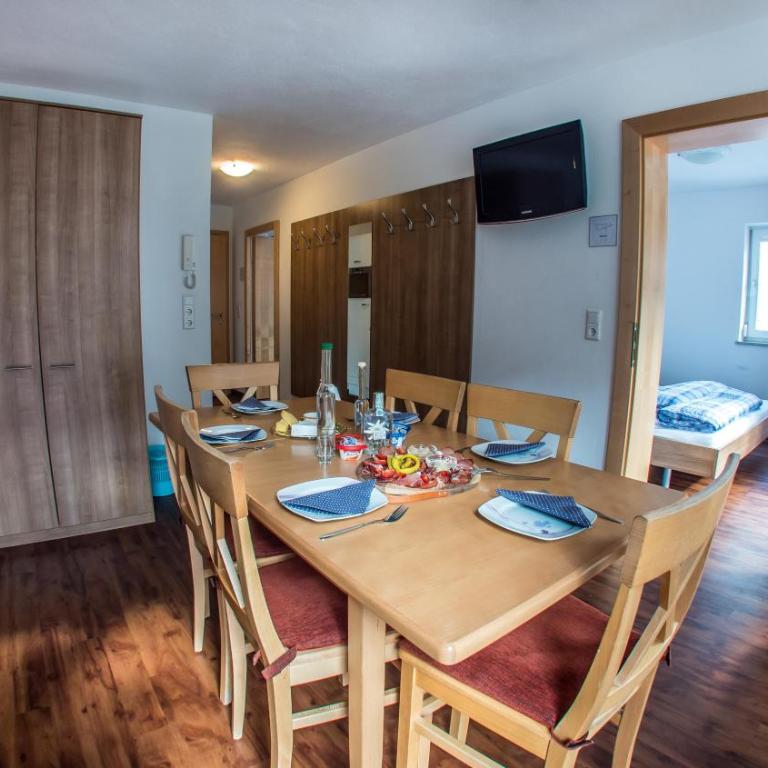 Alpenapart Saphir - Apartment with Balcony - 9