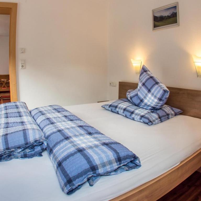Alpenapart Saphir - Apartment with Balcony - 11