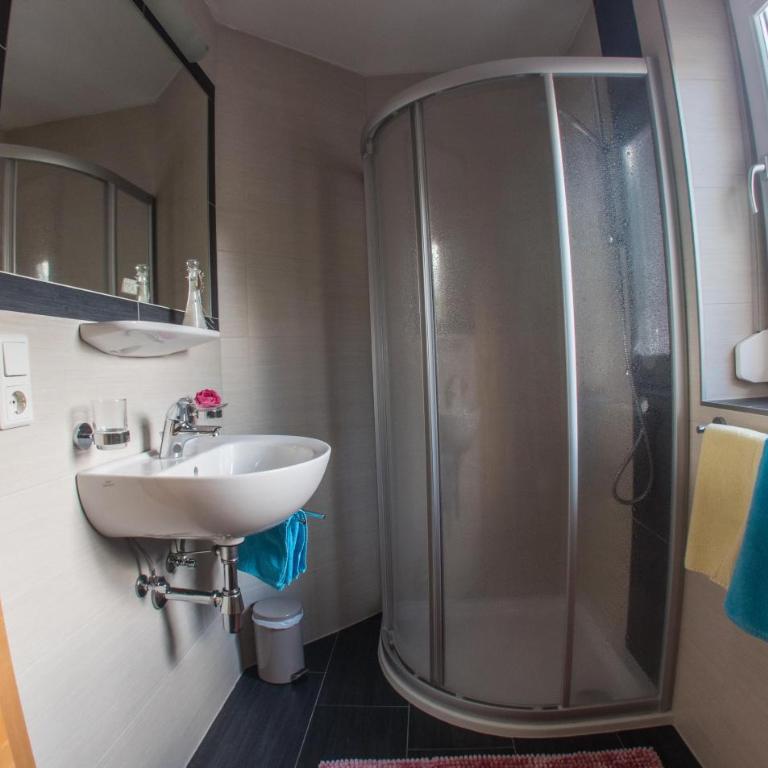 Alpenapart Saphir - Apartment with Terrace - 4