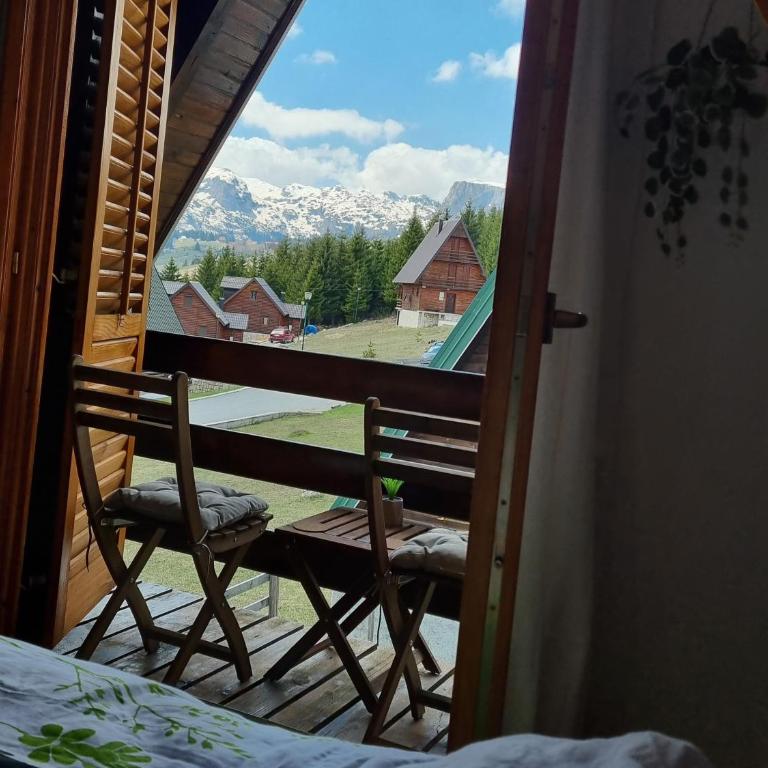 High Haven Durmitor - Two-Bedroom Chalet - 14