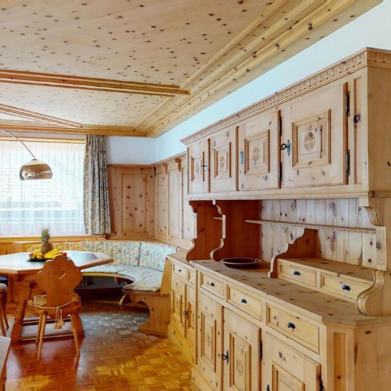 Paravicini 1 - Apartment mit Balkon - 4