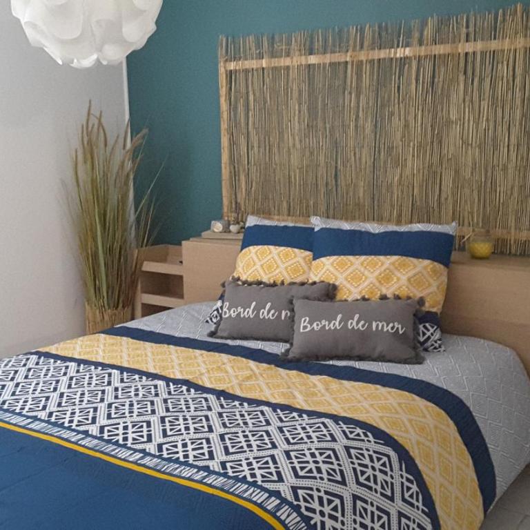 Mimilou Mont St Loup piscine privée - Appartement 1 Chambre - 17