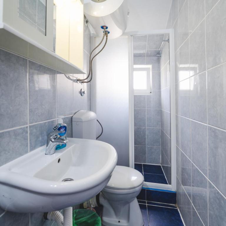 Apartments Memidz - Dvokrevetna Soba sa Zasebnim Krevetom i Sopstvenim Kupatilom - 3