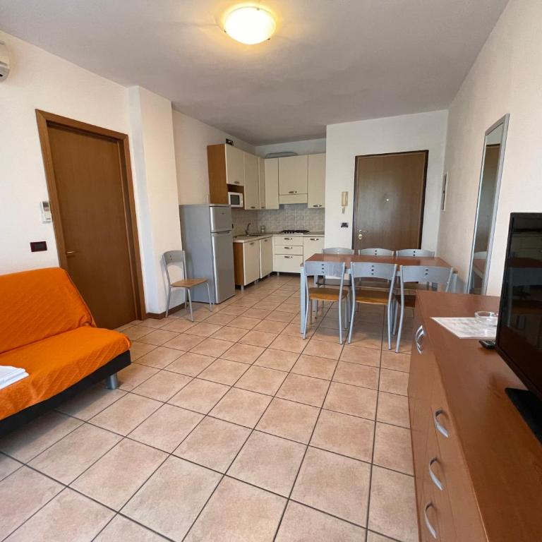 Villaggio ai Ginepri - Agenzia Cocal - Appartamento con 2 Camere da Letto - 1