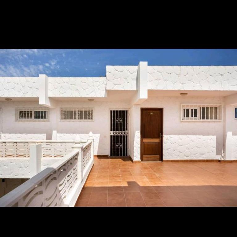 Canarian blue Suite tropical garden view & Pool - Apartamento de 1 dormitorio - 22