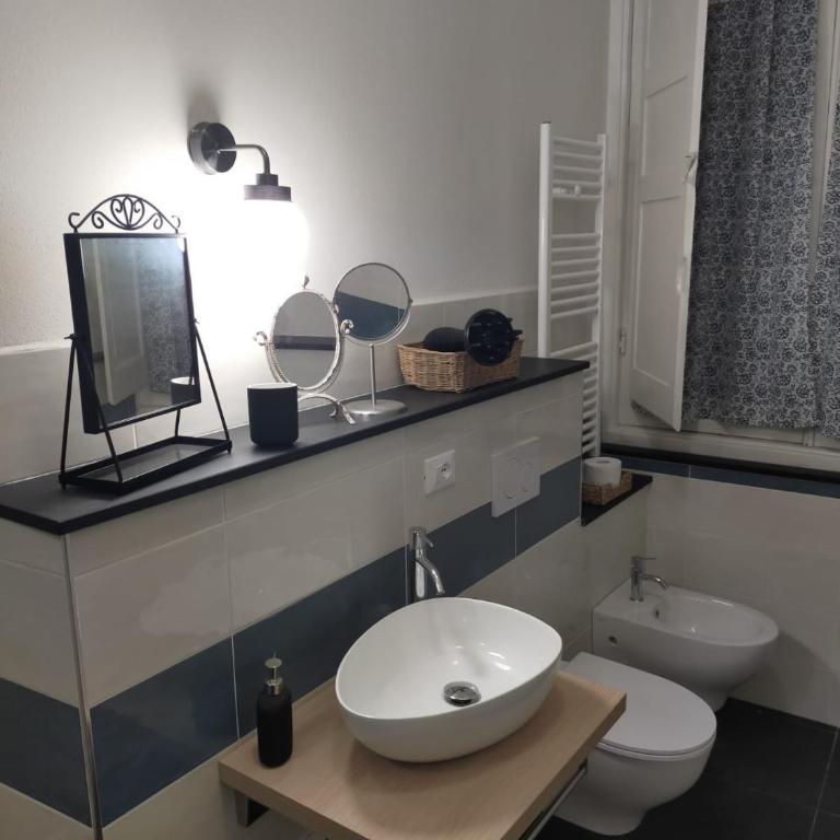 Dimora Caffaro - Camera Matrimoniale con Bagno Privato - 9