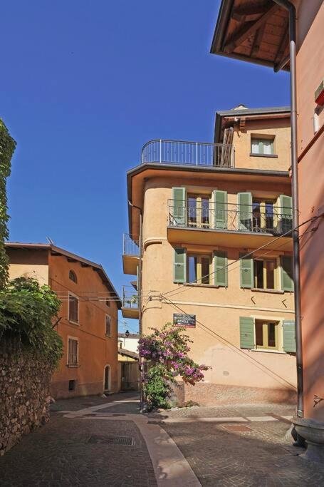 Terrazza vista Lago in centro - Casa con 4 camere da letto - 15