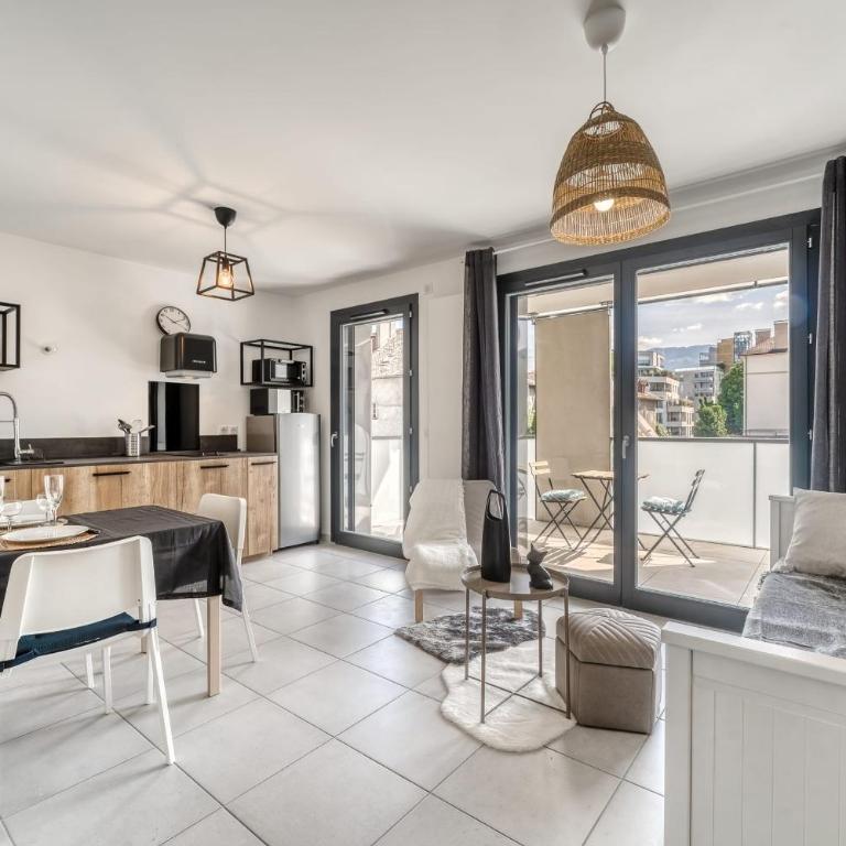 Emergence - Beautiful studio for 2 people balcony and garage - Apartment - 1