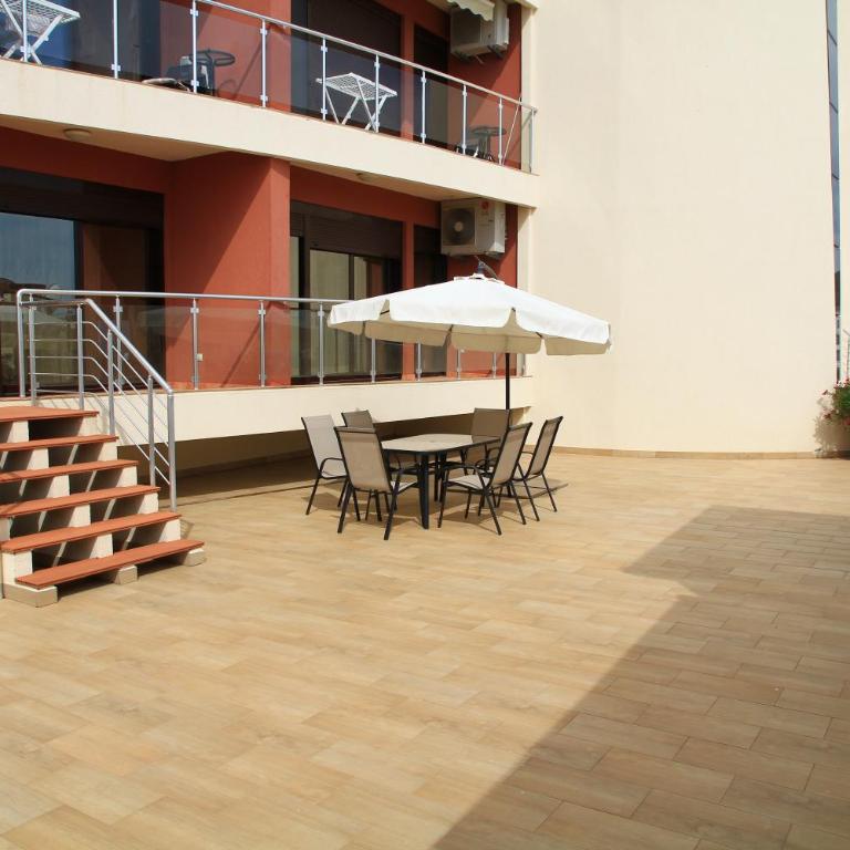 Bella Costa Lux - Two-Bedroom Apartment - 34