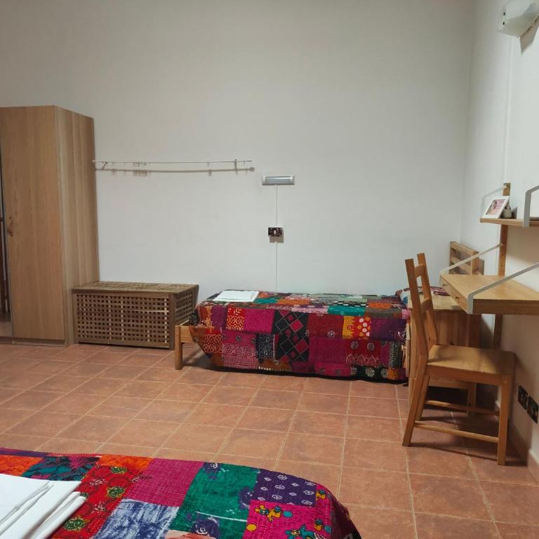 Beteyà Hostel Don Bosco - Deluxe Triple Room with Sea View Balcony - 3