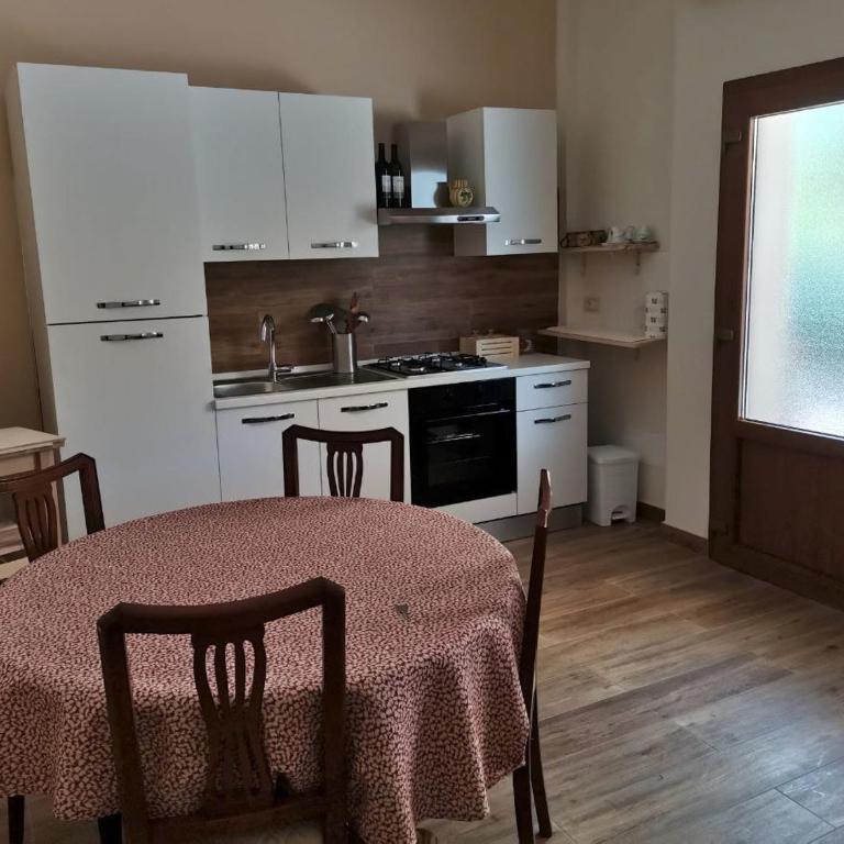 Al Centesimo Chilometro - Ristoro del Pellegrino - Bett im Schlafsaal für Männer - 3