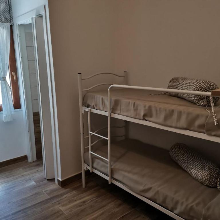 Al Centesimo Chilometro - Ristoro del Pellegrino - Bett im Frauenschlafsaal mit 4 Betten - 2