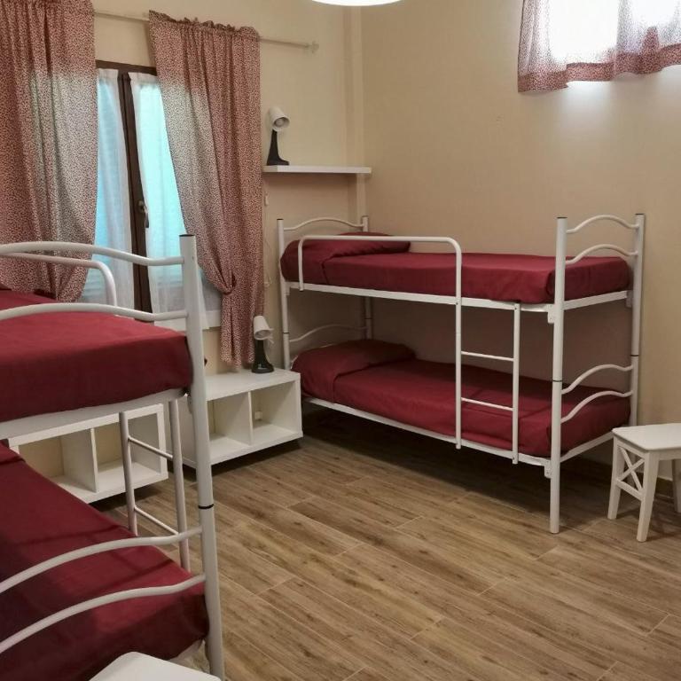 Al Centesimo Chilometro - Ristoro del Pellegrino - Bett im Männerschlafsaal mit 4 Betten - 1