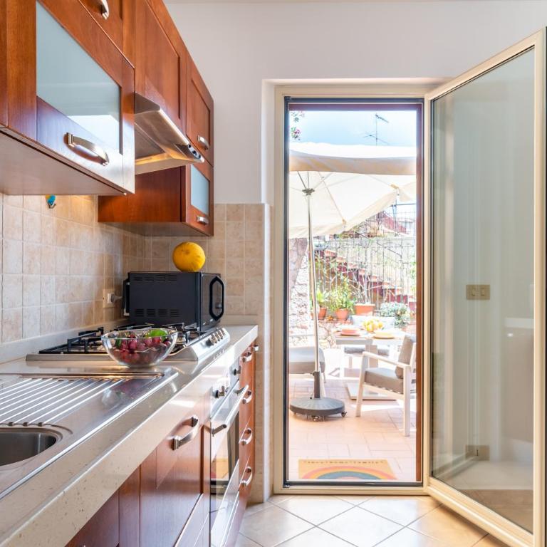 GuestHost - Taormina Panoramic Apartment with Parking - Two-Bedroom Apartment - 8