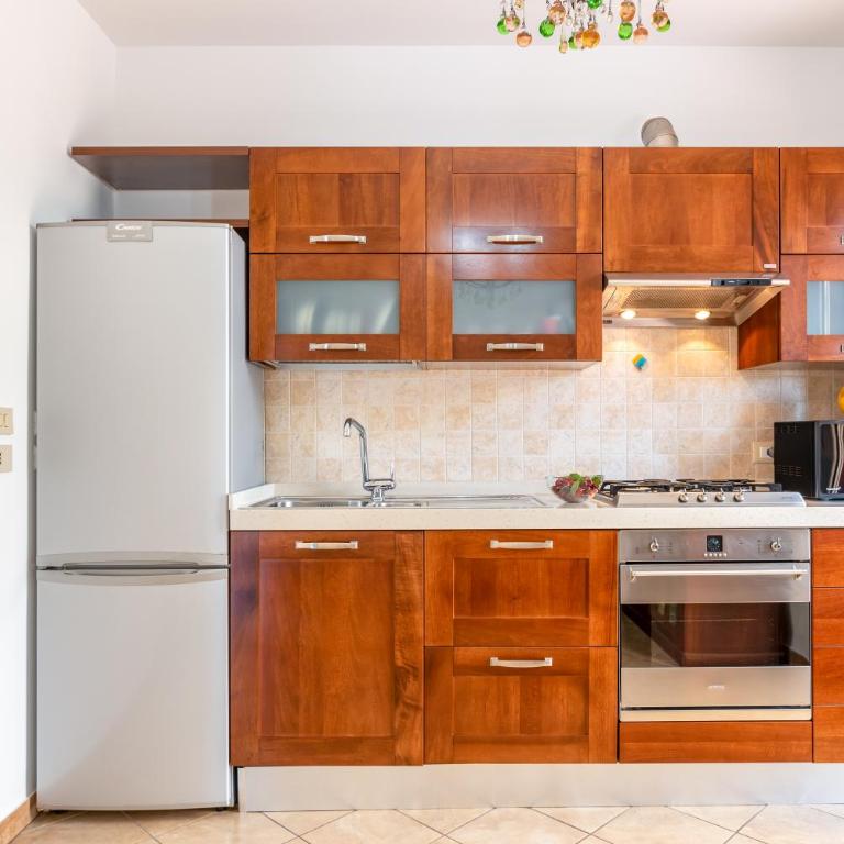 GuestHost - Taormina Panoramic Apartment with Parking - Two-Bedroom Apartment - 6
