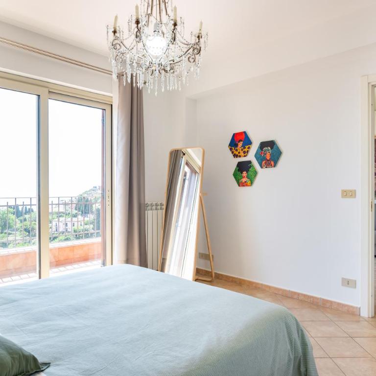 GuestHost - Taormina Panoramic Apartment with Parking - Two-Bedroom Apartment - 16