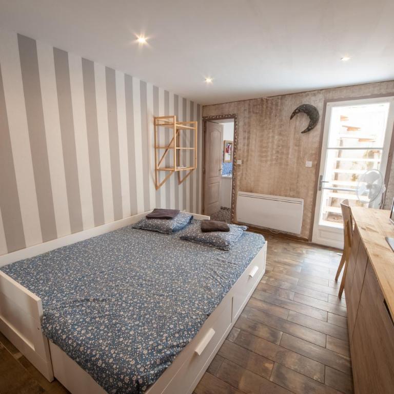Venez Rêver Béziers CENTRE et GARE il y a plus cher mais c est moins bien - Chambre Deluxe - 2
