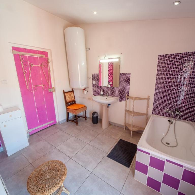 Venez Rêver Béziers CENTRE et GARE il y a plus cher mais c est moins bien - Chambre Triple - 4