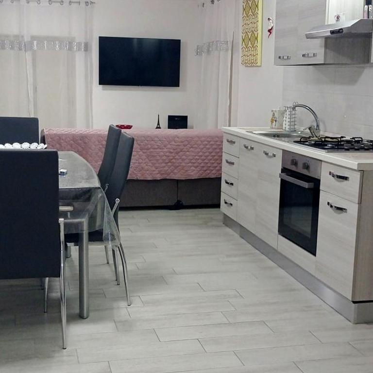 Nunzia's House Napoli - Two-Bedroom Apartment - 35