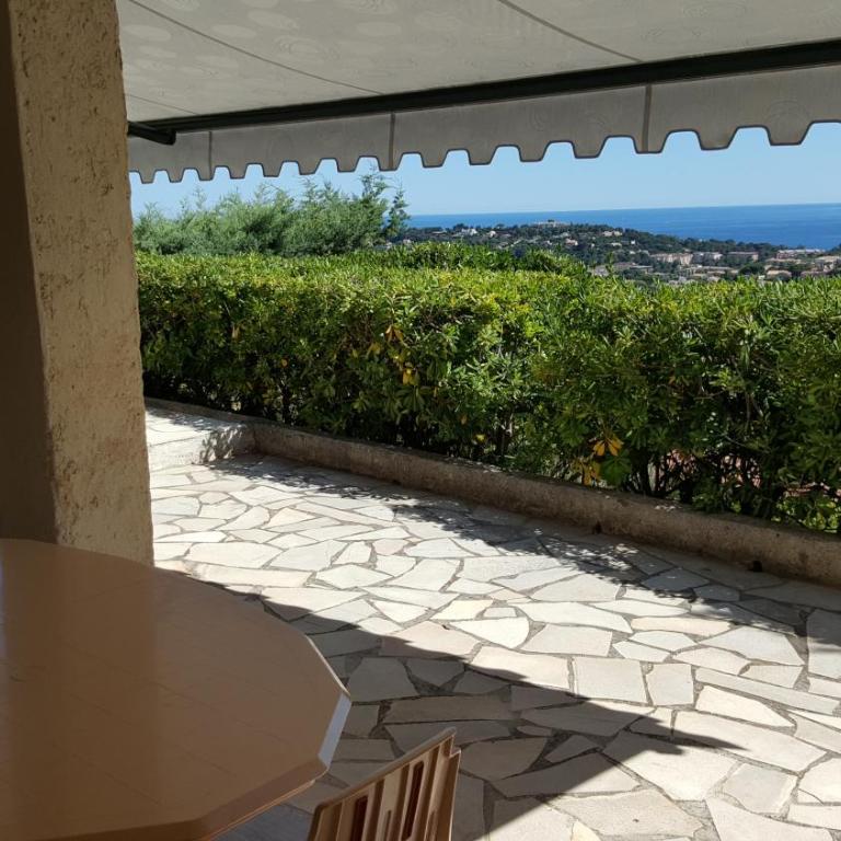 APPARTEMENT REZ DE JARDIN DANS VILLA VUE MER - Apartamento de 1 dormitorio - 5