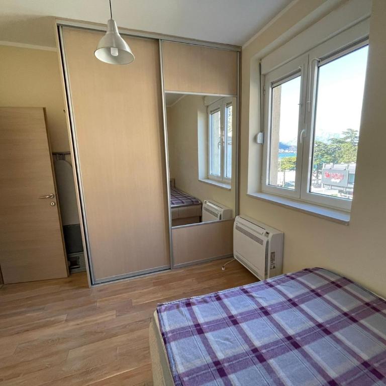 Downtown Apartment - One-Bedroom Apartment - 8