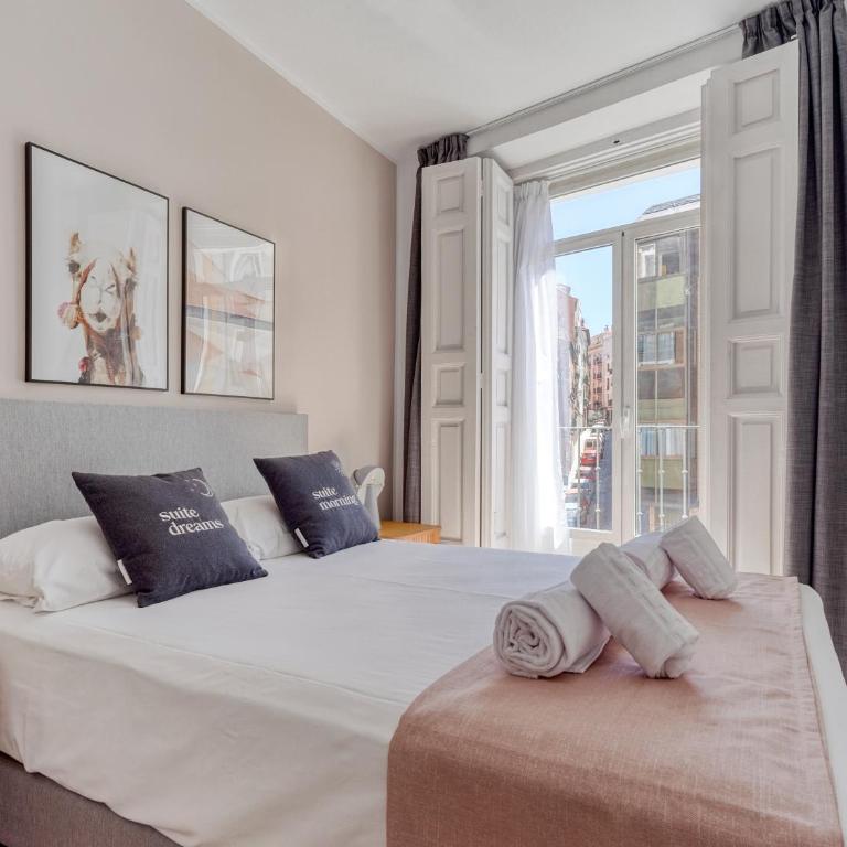 Limehome Madrid Calle Ave María - estancia temporal - Two-Bedroom Apartment with Balcony - 8
