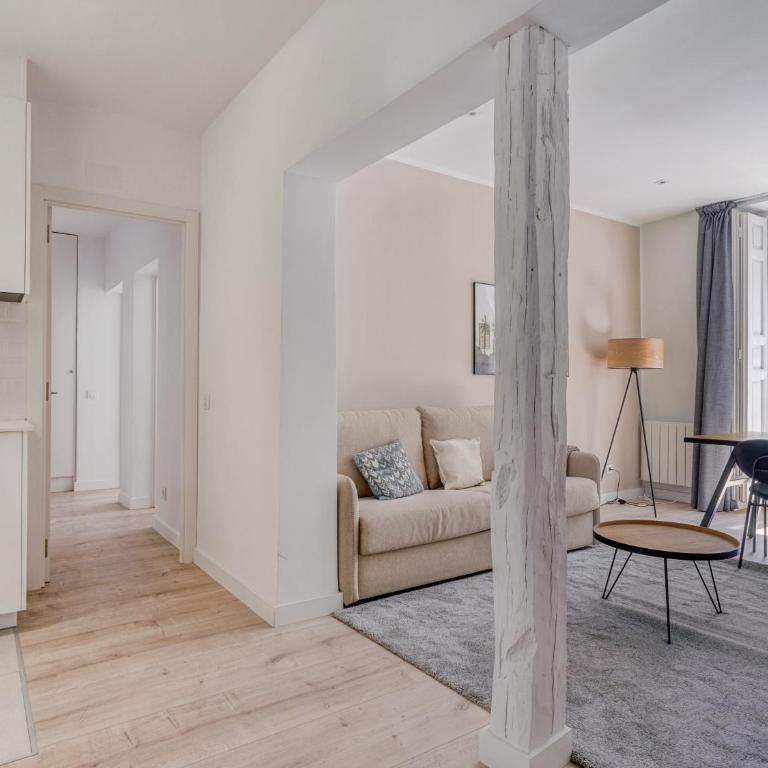 Limehome Madrid Calle Ave María - estancia temporal - Two-Bedroom Apartment with Balcony - 9