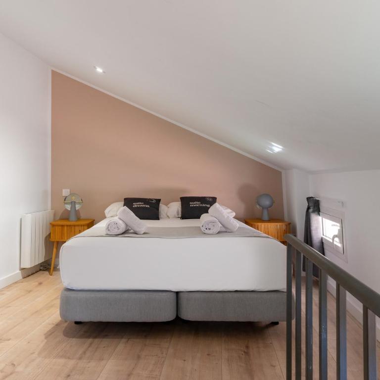 Limehome Madrid Calle Ave María - estancia temporal - Two-Bedroom Duplex Apartment - 18