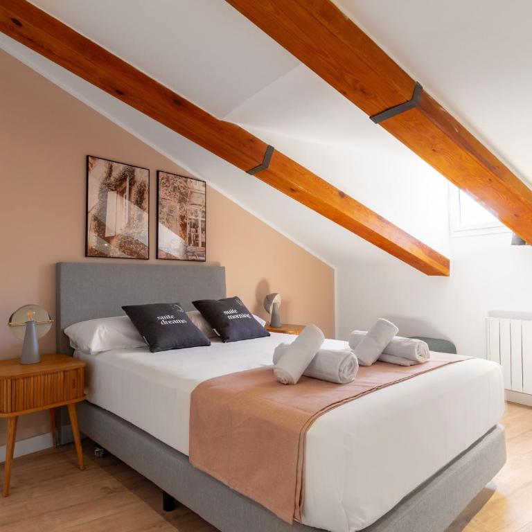 Limehome Madrid Calle Ave María - estancia temporal - Two-Bedroom Duplex Apartment - 6