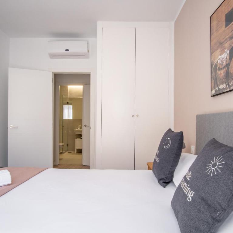 Limehome Madrid Calle Ave María - estancia temporal - One-Bedroom Apartment with Balcony - 11
