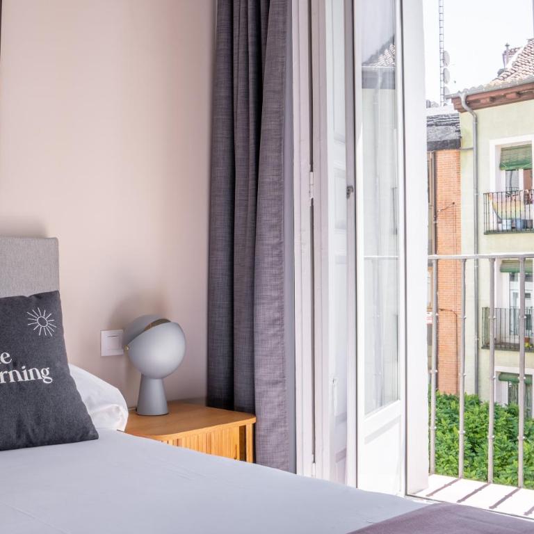 Limehome Madrid Calle Ave María - estancia temporal - One-Bedroom Apartment with Balcony - 6
