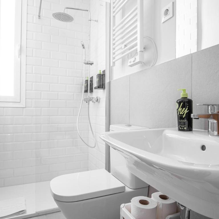 Limehome Madrid Calle Ave María - estancia temporal - One-Bedroom Apartment with Terrace - 7