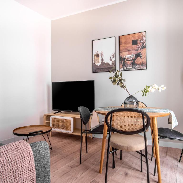 Limehome Madrid Calle Ave María - estancia temporal - One-Bedroom Apartment with Terrace - 11