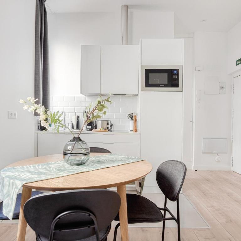 Limehome Madrid Calle Ave María - estancia temporal - One-Bedroom Apartment - 3