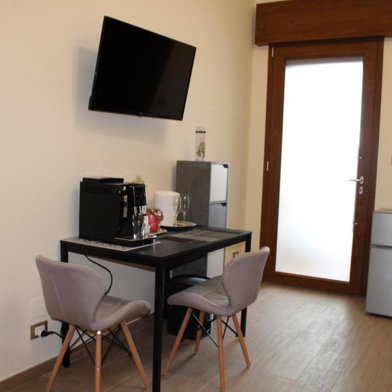 Terrazza Levante - Boutique rooms - Camera Queen con Vasca Idromassaggio - 10