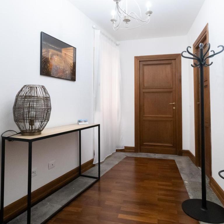 Italianway Collection - Barberini Elegantia Apartments Roma - Appartamento con 2 Camere da Letto - 3