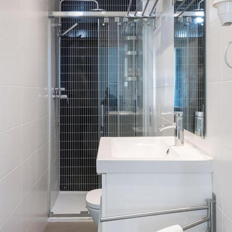 Home Art Apartments Málaga - Apartamento Deluxe - 16