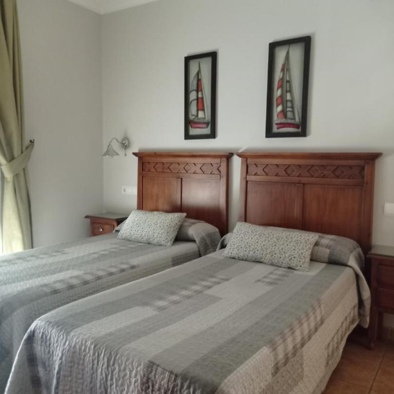 Hostal Costa Luz - Habitación Doble - 2 camas - 12