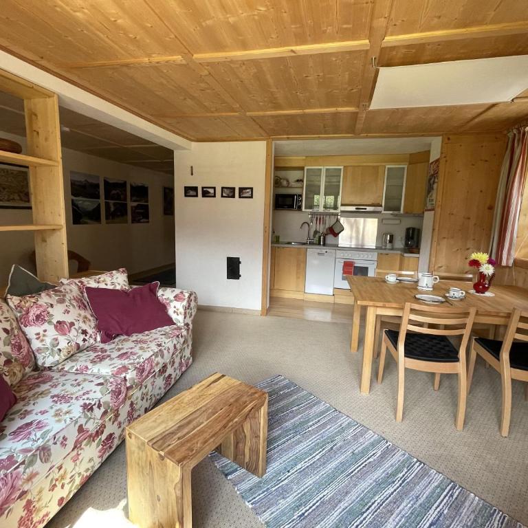 Landhaus Tuffentsammer - Apartment mit 2 Schlafzimmern und Dusche - 9