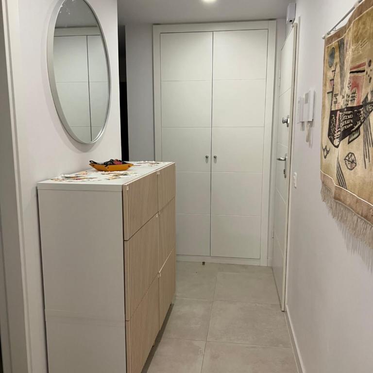 New build modern ap 4 min walk to the beach and Marbella old town - Apartamento de 2 dormitorios - 17