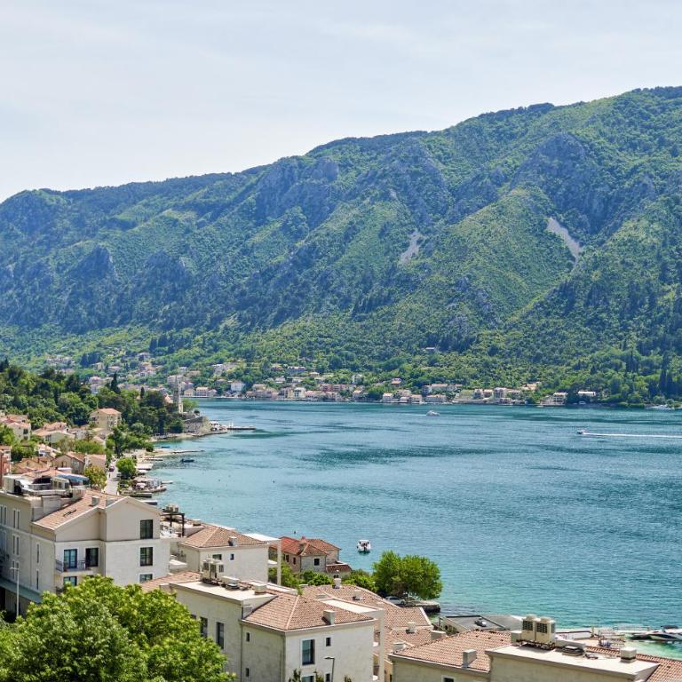 Olga's Piece of Paradise in Kotor - Three-Bedroom Apartment - 5